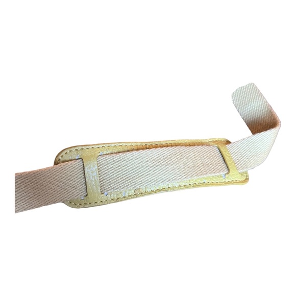 The Sak Iris Leather Crossbody Bag in Bright Lemon Yellow - Picture 11 of 16